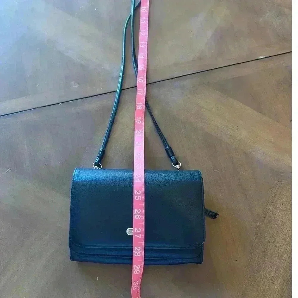 Liz Claiborne vintage crossbody handbag genuine leather trifold - Picture 3 of 9